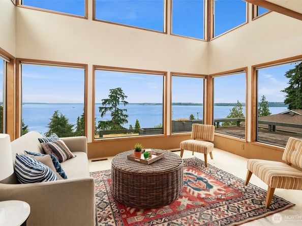 10634 SW Cowan Road, Vashon WA 98070