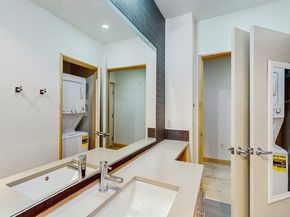 2015 Terry Avenue 301, Seattle WA 98121