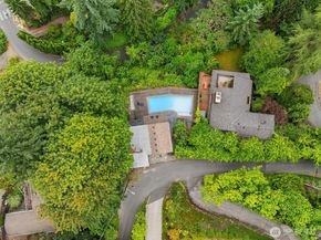 13722 42nd Avenue NE, Seattle WA 98125