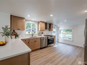 18414 Baldwin Road, Bothell WA 98012