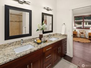 14424 SE 17TH Street, Bellevue WA 98007