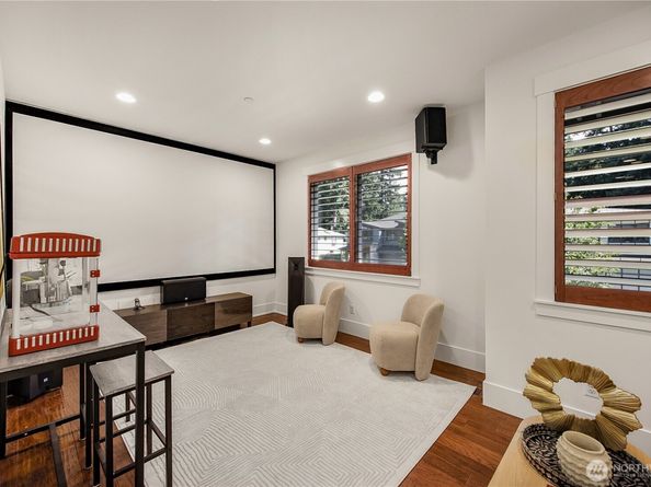 14424 SE 17TH Street, Bellevue WA 98007