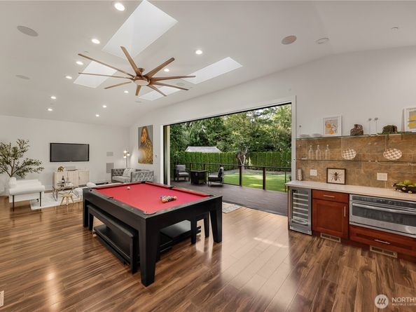 14424 SE 17TH Street, Bellevue WA 98007