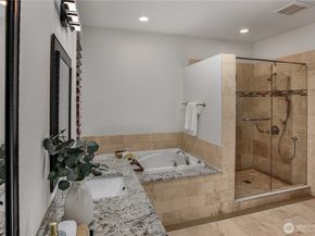 14424 SE 17TH Street, Bellevue WA 98007