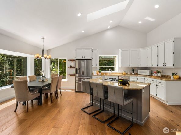 5308 245th Avenue NE, Redmond WA 98053