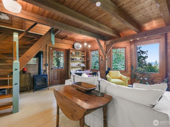 12825 SW Ober Beach Rd, Vashon WA 98070