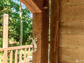 12825 SW Ober Beach Rd, Vashon WA 98070