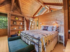 12825 SW Ober Beach Rd, Vashon WA 98070
