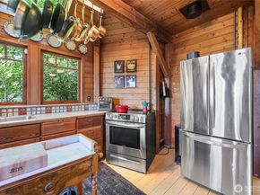 12825 SW Ober Beach Rd, Vashon WA 98070