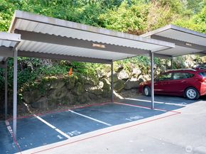 13217 15th Avenue NE A8, Seattle WA 98125