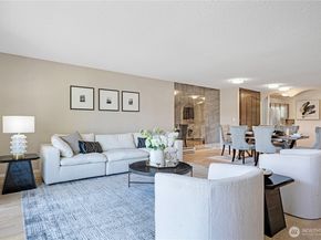 13217 15th Avenue NE A8, Seattle WA 98125