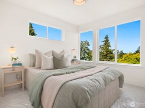 339 NE 90th Street, Seattle WA 98115