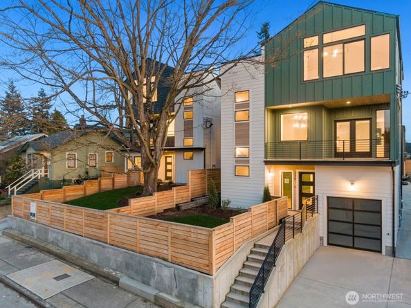 339 NE 90th Street, Seattle WA 98115