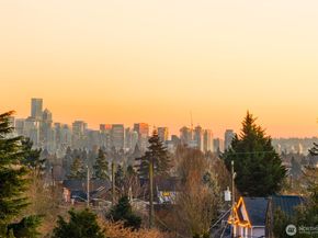 339 NE 90th Street, Seattle WA 98115