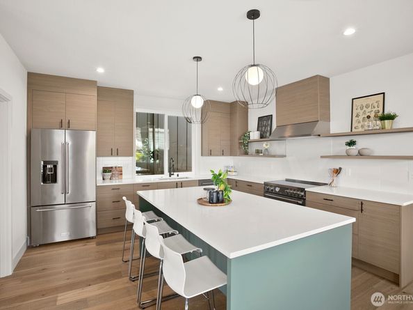 339 NE 90th Street, Seattle WA 98115