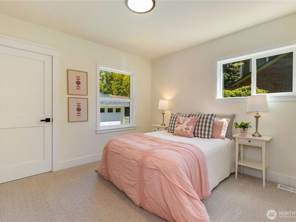 3430 42nd Avenue SW, Seattle WA 98116