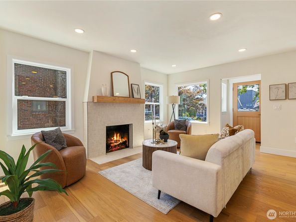 3430 42nd Avenue SW, Seattle WA 98116