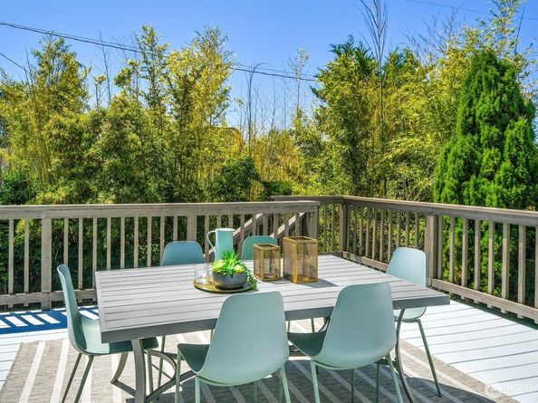 2613 NW 86th Street, Seattle WA 98117