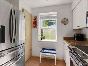 2300 Jefferson Avenue NE F126, Renton WA 98056