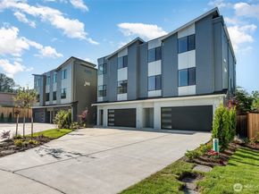 1515 243RD Place SW A, Bothell WA 98021