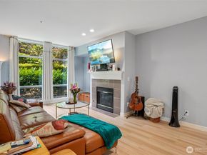 3221 SW Avalon Way 113, Seattle WA 98126