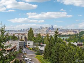 3221 SW Avalon Way 113, Seattle WA 98126