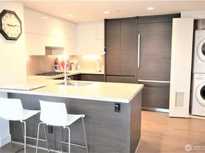 583 Battery Street 406N, Seattle WA 98121