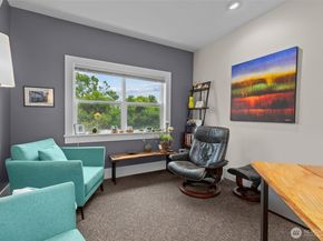 4510 Thackeray NE, Seattle WA 98105
