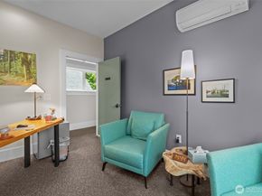 4510 Thackeray NE, Seattle WA 98105