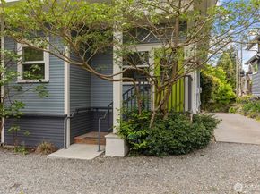 4510 Thackeray NE, Seattle WA 98105