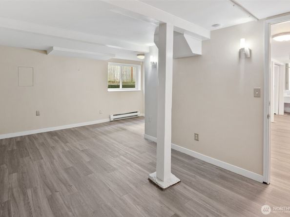 5718 25th Avenue NE, Seattle WA 98105