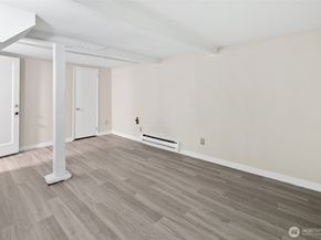 5718 25th Avenue NE, Seattle WA 98105