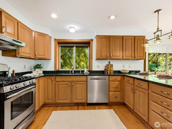 18217 83rd Avenue NE, Kenmore WA 98028