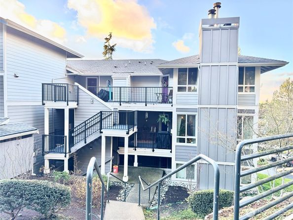 12012 NE 204th Place C203, Bothell WA 98011