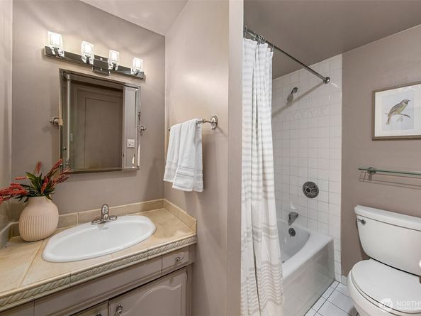 1120 8th Avenue 1804, Seattle WA 98101