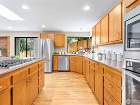 14310 SE 49th Street, Bellevue WA 98006