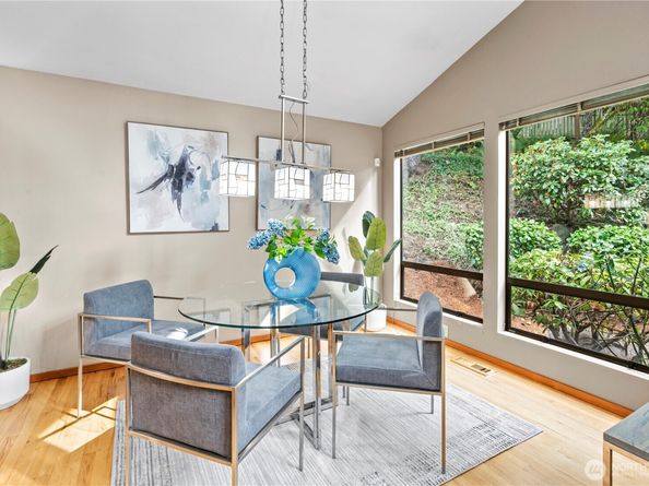 14310 SE 49th Street, Bellevue WA 98006