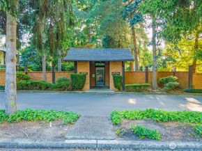 1717 150th Avenue SE 31, Bellevue WA 98007