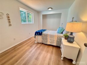 1922 NE Fir Street, Keyport WA 98345