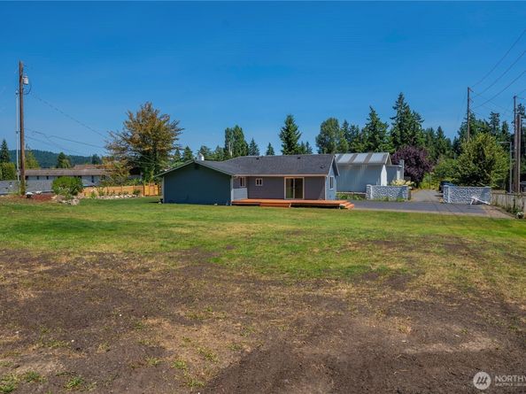 1922 NE Fir Street, Keyport WA 98345