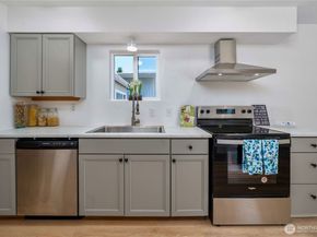 1922 NE Fir Street, Keyport WA 98345
