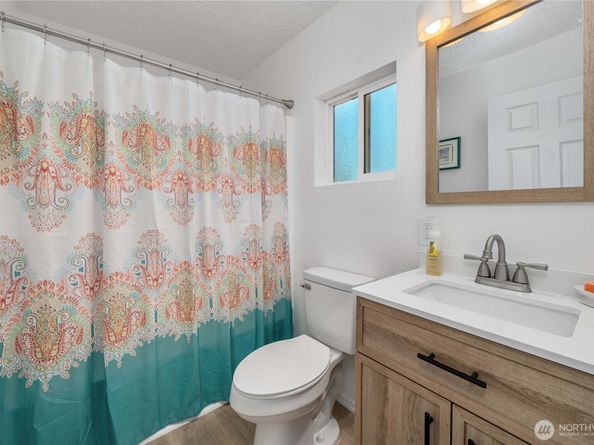 1922 NE Fir Street, Keyport WA 98345