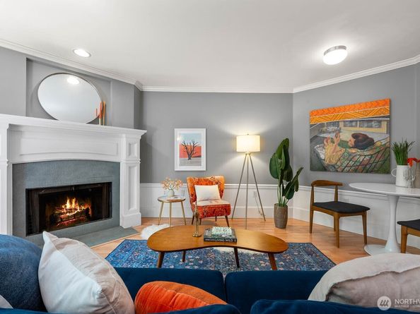 727 N 85th Street 102, Seattle WA 98103