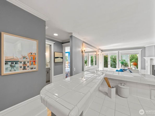 727 N 85th Street 102, Seattle WA 98103