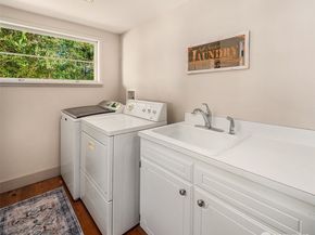 9423 SW Bayview Drive, Vashon WA 98070