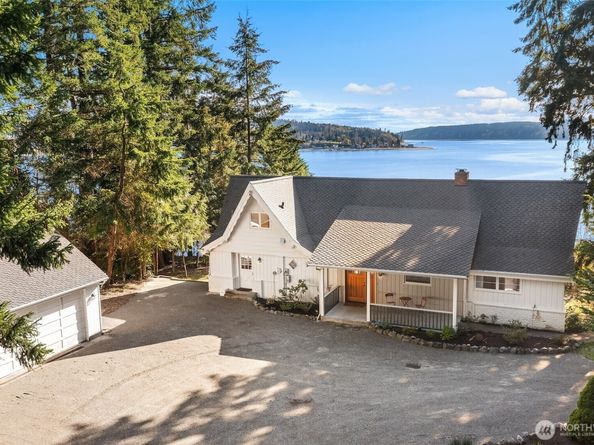 9423 SW Bayview Drive, Vashon WA 98070