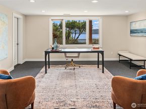 9423 SW Bayview Drive, Vashon WA 98070