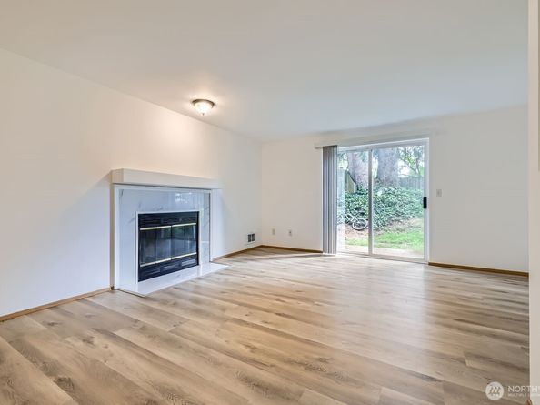 21908 56th Avenue W D5, Mountlake Terrace WA 98043