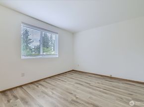 21908 56th Avenue W D5, Mountlake Terrace WA 98043