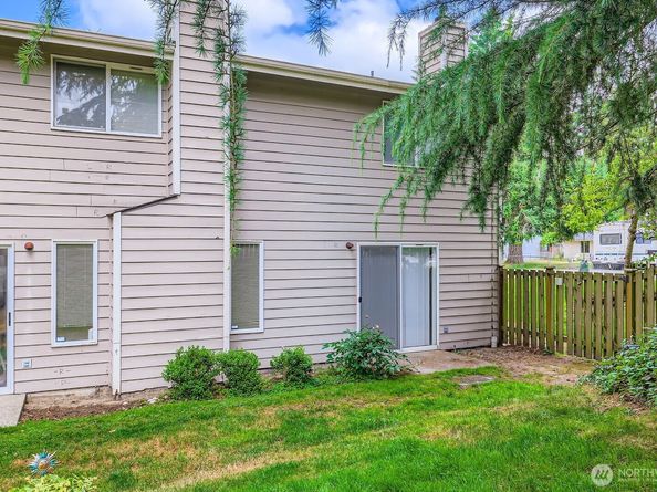 21908 56th Avenue W D5, Mountlake Terrace WA 98043